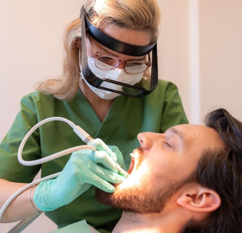 Fotoaufnahme: Prophylaxe Untersuchung
